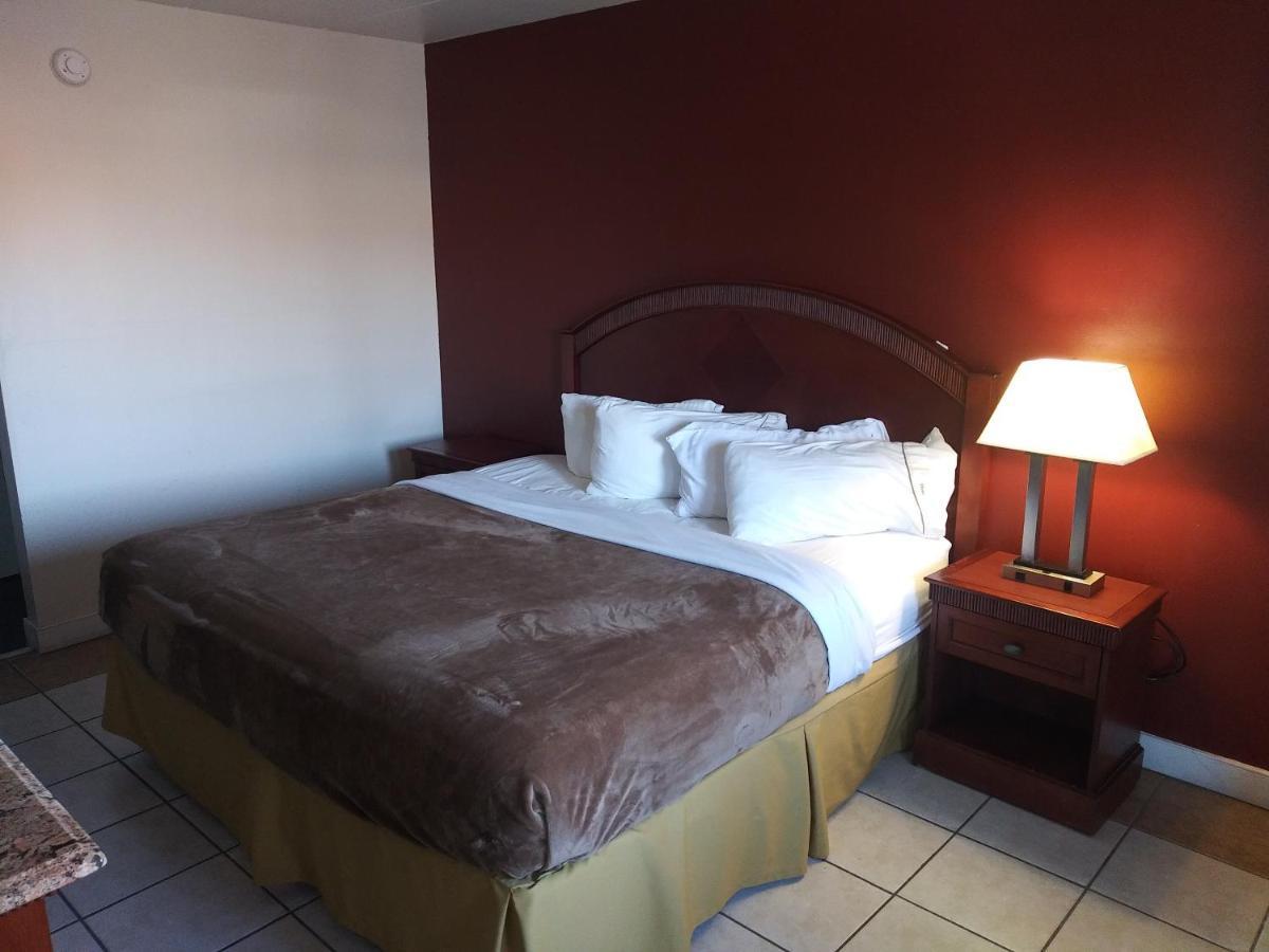 Red Apple Inn Wayne Εξωτερικό φωτογραφία
